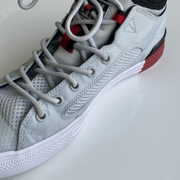 Converse - Picture 10 of 15